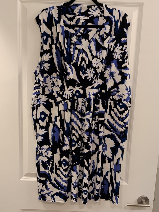 Chico's Dresses & Skirts - Chico's NWT Chico Size 4x Plus Black Blue White Floral-Abstract Sleeveless Dress